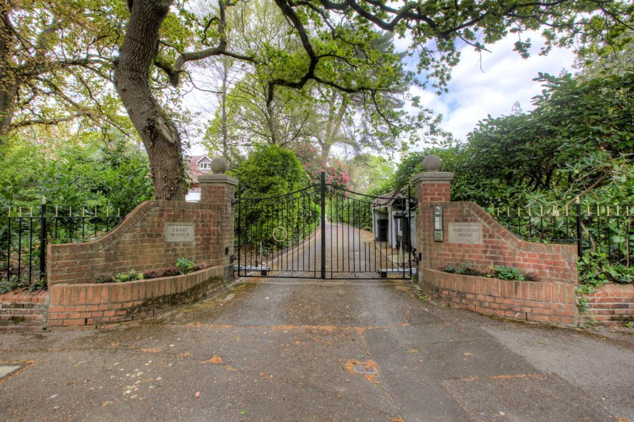 Luxury 3 Bedroom Apartment Close To Beach, Bournemouth & Meyrick Park Eksteriør bilde